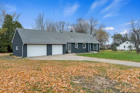 7650 Stillwater Way N, Oakdale, MN 55128