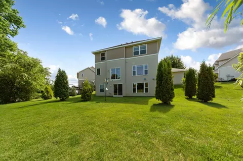 Exterior - 563 Summit Ave, Dundas, MN 55019 photo 5 of 6