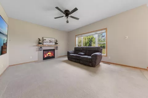 Living - 563 Summit Ave, Dundas, MN 55019 photo 4 of 6