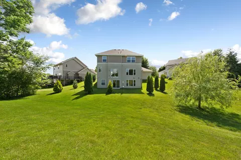Exterior - 563 Summit Ave, Dundas, MN 55019 photo 4 of 6