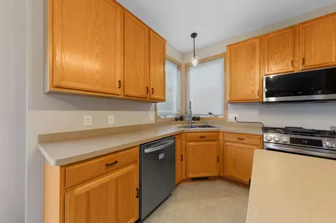Kitchen - 563 Summit Ave, Dundas, MN 55019 photo 2 of 5