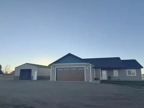 1956 228th Ln W, Mora, MN 55051