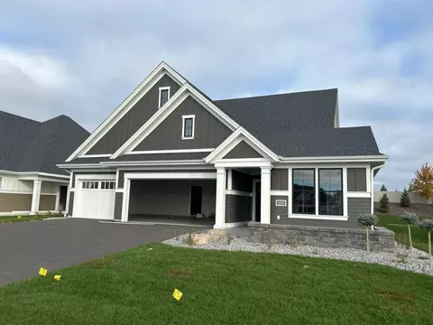 6316 Bluebell Ln, Chaska, MN 55318