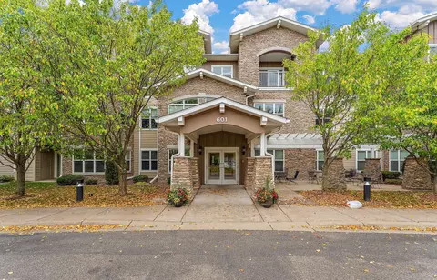 601 Levander Way #101, South Saint Paul, MN 55075