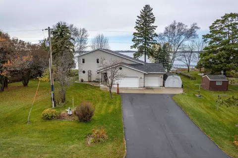 17159 Stalker Lake Rd, Battle Lake, MN 56515