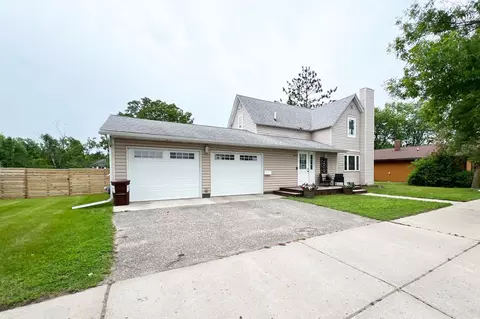 534 E Main St, Perham, MN 56573 photo 3