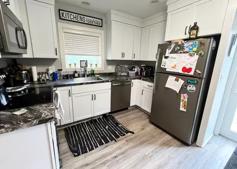 534 E Main St, Perham, MN 56573 photo 9
