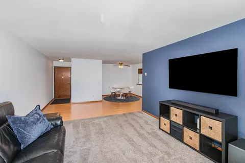 999 41st Ave NE #311, Columbia Heights, MN 55421
