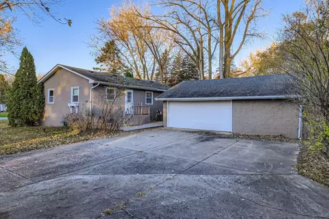 2139 Soderville Dr NE, Ham Lake, MN 55304