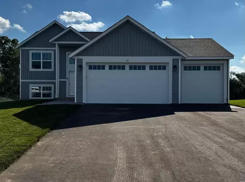 537 Lagrandeur Rd, Somerset, WI 54025