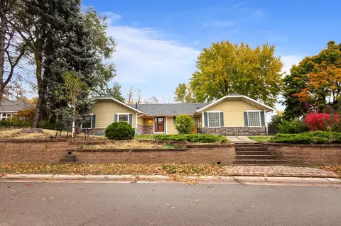 2452 Sunrise Dr, Little Canada, MN 55117