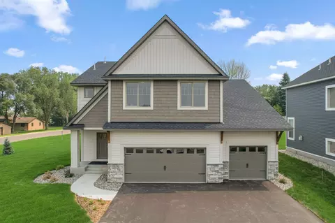 2015 Brookview St, Shakopee, MN 55379