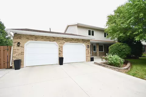 1943 19th St S, Fargo, ND 58103