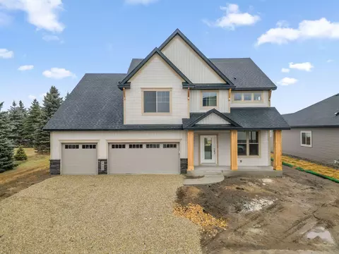 7427 Water St, Shakopee, MN 55379