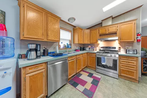 831 30th St NW, Faribault, MN 55021 photo 5