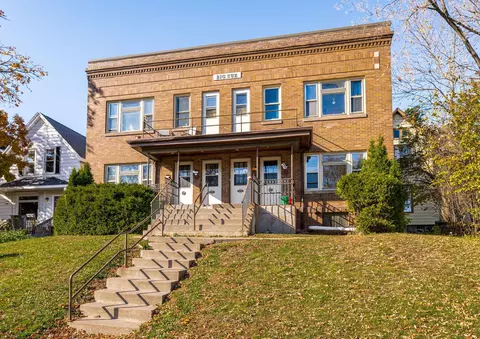 925 E 7th St, Duluth, MN 55805