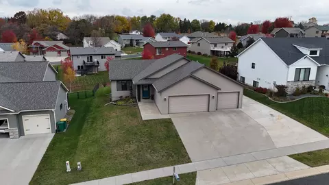314 Keystone Dr NE, Pine Island, MN 55963