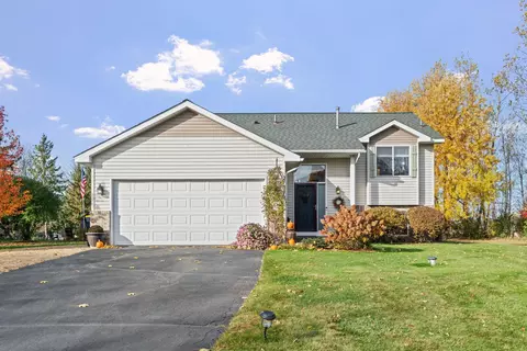 27346 Jody Ave, Chisago City, MN 55013