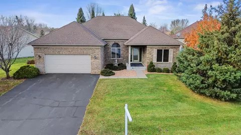 118 Quail Cir, Hudson, WI 54016