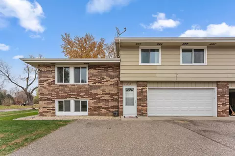 14960 Dodd Blvd, Rosemount, MN 55068