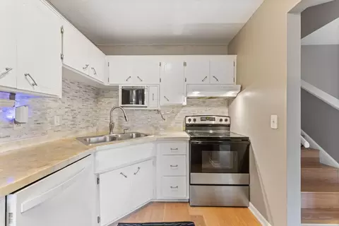 Kitchen - 14960 Dodd Blvd, Rosemount, MN 55068 photo 1 of 3