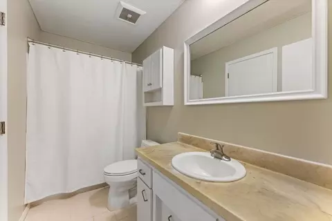 Bath - 14960 Dodd Blvd, Rosemount, MN 55068 photo 2 of 5