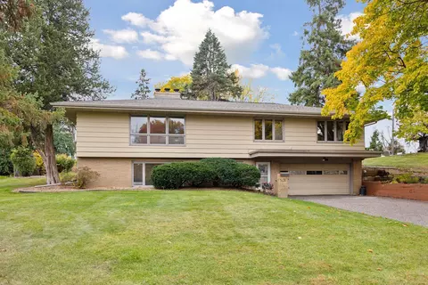 5131 Thotland Rd, Golden Valley, MN 55422