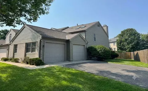 1612 Rose Hill Cir, Saint Paul, MN 55108