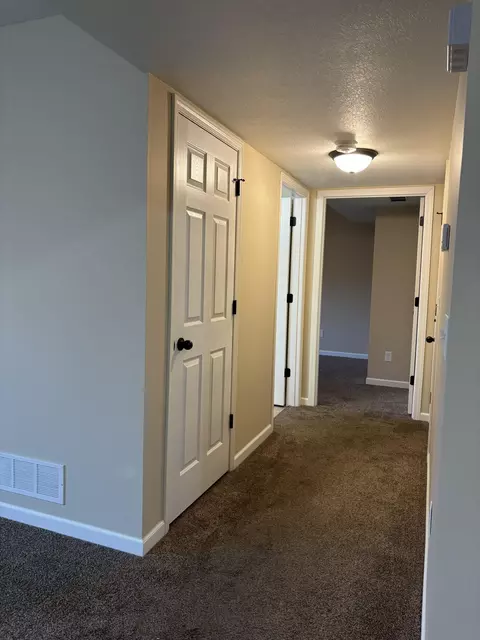 421 E Cheyenne St, Roberts, WI 54023 photo 7