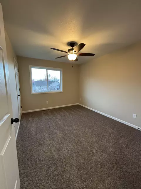 421 E Cheyenne St, Roberts, WI 54023 photo 24