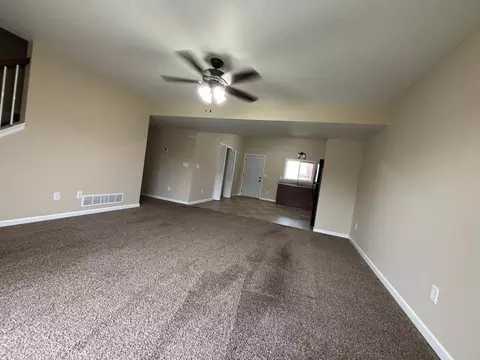 421 E Cheyenne St, Roberts, WI 54023 photo 5