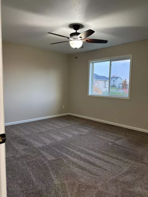 421 E Cheyenne St, Roberts, WI 54023 photo 20
