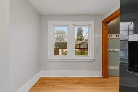 Entry Way - 511 4th Ave SW, Faribault, MN 55021 photo 1 of 2
