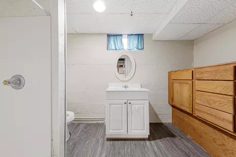 Bath - 511 4th Ave SW, Faribault, MN 55021 photo 3 of 3