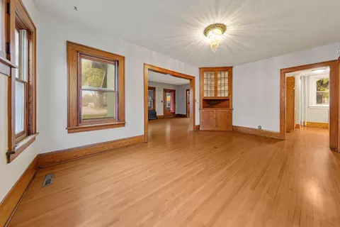 Living - 511 4th Ave SW, Faribault, MN 55021 photo 4 of 7