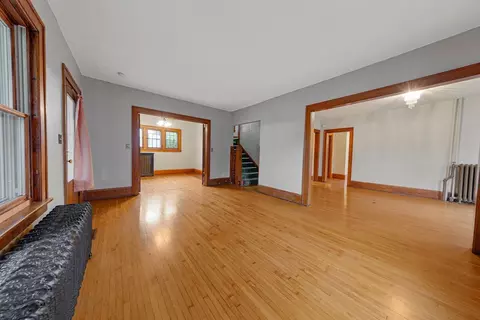 Living - 511 4th Ave SW, Faribault, MN 55021 photo 2 of 7