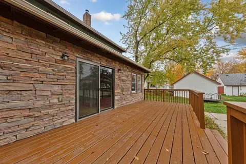 Exterior - 511 4th Ave SW, Faribault, MN 55021 photo 8 of 11