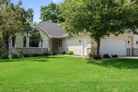 5553 Fenway Ct, White Bear Lake, MN 55110
