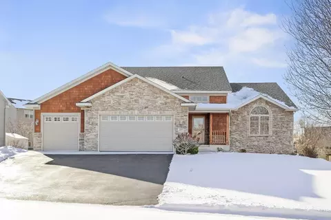 301 3rd St SW, Delano, MN 55328