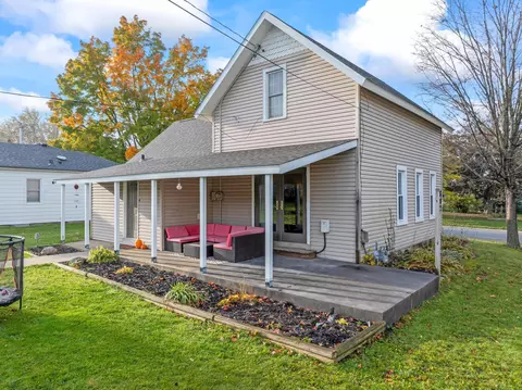 802 Fillmore St SE, Chatfield, MN 55923