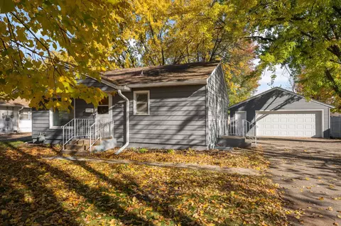6724 Scott Ave N, Brooklyn Center, MN 55429