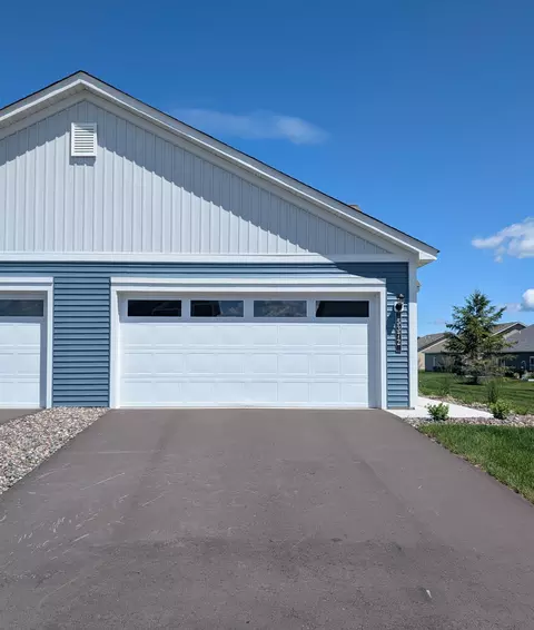 5372 397th St, North Branch, MN 55056