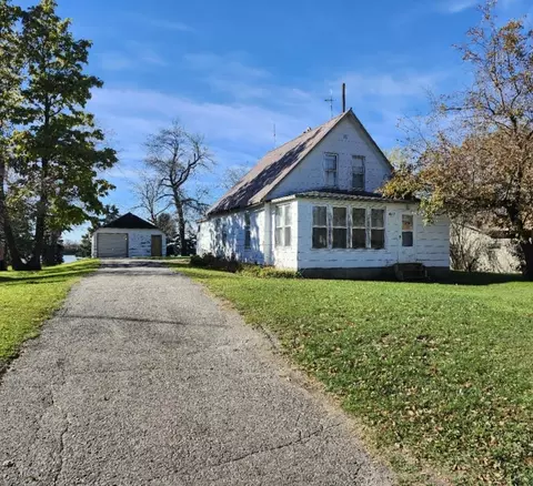 417 1st St, Milnor, ND 58060