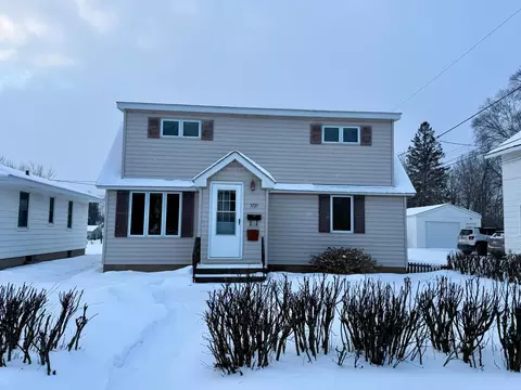 3725 Mayfair Ave, Hibbing, MN 55746