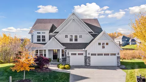 78 Rapp Farm Ln, North Oaks, MN 55127