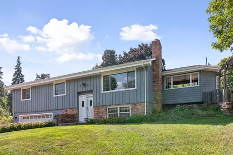 6330 Cypress Dr, Excelsior, MN 55331 photo 4