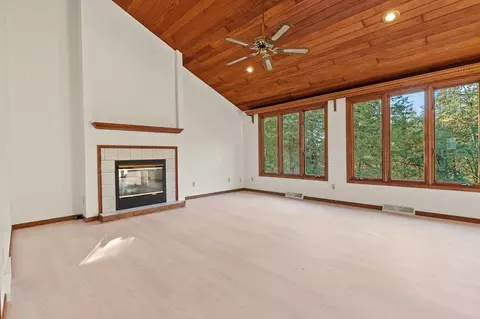 740 Aldro Rd, Hudson, WI 54016