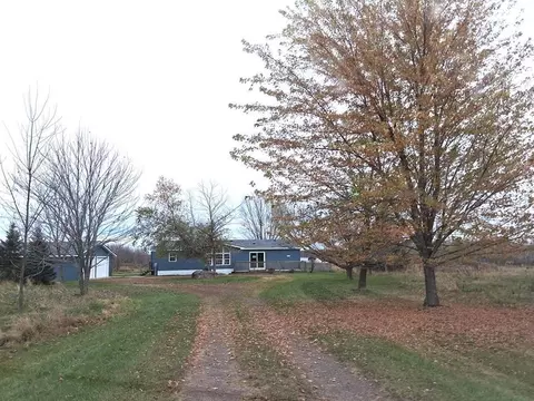 Exterior - 18564 65th Ave, Milaca, MN 56353 photo 3 of 4