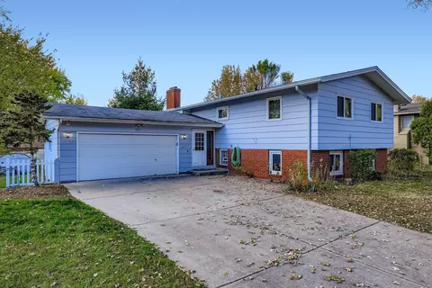 8009 Douglas Dr N, Brooklyn Park, MN 55443