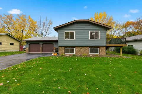 752 12th St N, Sauk Rapids, MN 56379